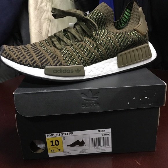 adidas NMD R1 STLT PK Trace OliveBlackSolar NWT adidas NMD R1 STLT PK Trace OliveBlackSolar NWT